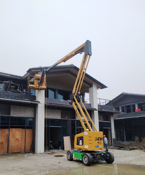 绿色建造新标杆！和记娱乐锂电高机助力鄂州民生工程